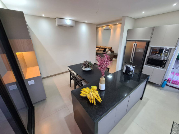Imagem Casa com 3 Quartos à Venda, 350 m² em Bauru Imagem Casa com 3 Quartos à Venda, 350 m² em Bauru