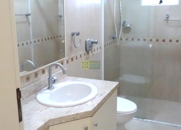 Imagem Apartamento com 2 Quartos para Alugar ou Temporada, 70 m² em Centro - Bombinhas