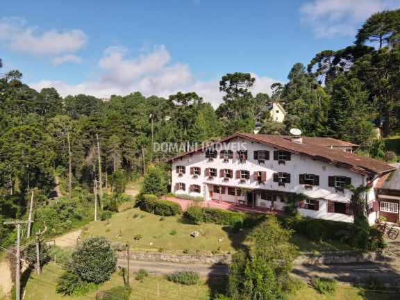 Imóvel com 44 Quartos à Venda, 1.760 m² em Região De Capivari - Campos Do Jordão