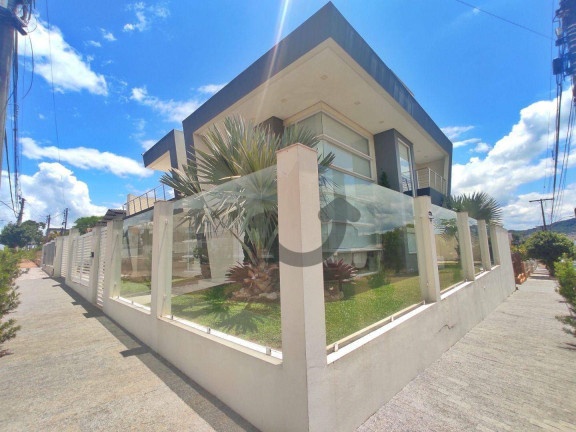 Imagem Casa com 3 Quartos à Venda, 279 m² em Goiás - Santa Cruz Do Sul