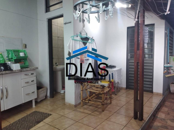 Imagem Casa com 3 Quartos à Venda, 161 m² em Centro - Araraquara