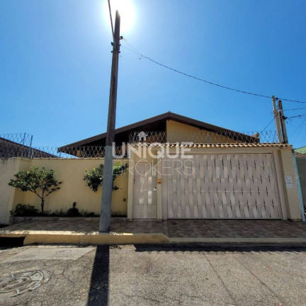 Casa com 3 Quartos à Venda, 180 m² em Jardim Danúbio - Jundiaí