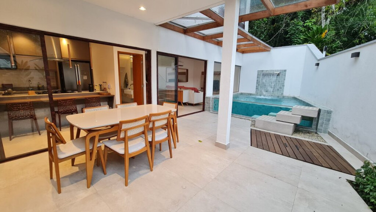 Imagem Casa com 3 Quartos à Venda,  em Camburi - São Sebastião