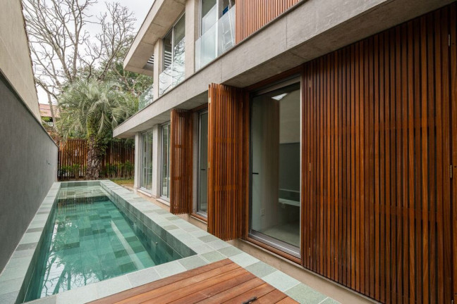 Imagem Apartamento com 3 Quartos à Venda, 206 m² em Três Figueiras - Porto Alegre