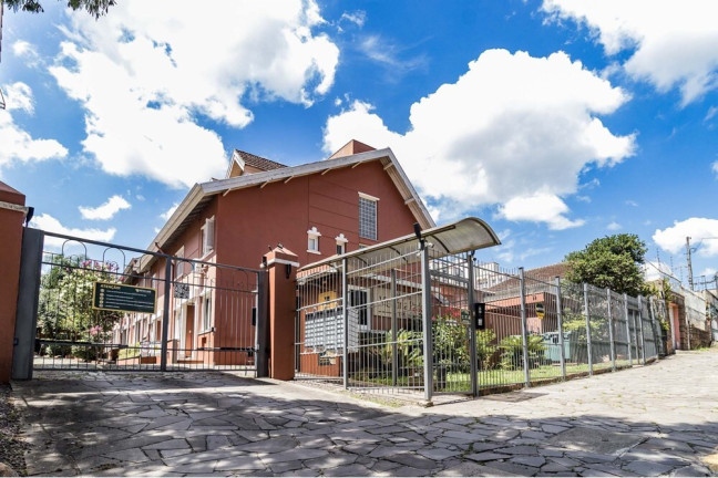Casa de Condomínio com 3 Quartos à Venda, 109 m² em Teresópolis - Porto Alegre