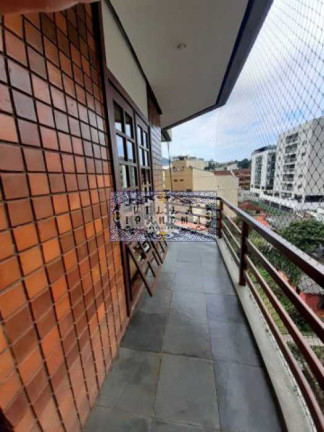 Imagem Apartamento com 3 Quartos à Venda, 140 m² em Taumaturgo - Teresópolis