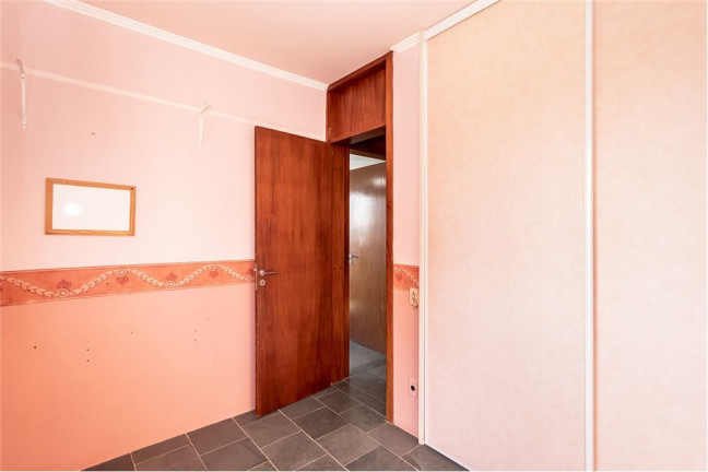 Imagem Imóvel com 3 Quartos à Venda, em Chácara Das Pedras - Porto Alegre Imagem Imóvel com 3 Quartos à Venda, em Chácara Das Pedras - Porto Alegre