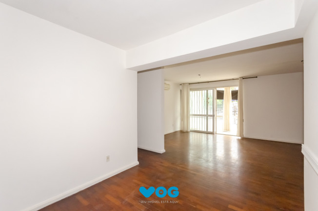 Imagem Imóvel com 3 Quartos à Venda, 146 m² em Rio Branco - Porto Alegre Imagem Imóvel com 3 Quartos à Venda, 146 m² em Rio Branco - Porto Alegre