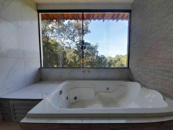 Imagem Casa com 4 Quartos à Venda, 2.400 m² em Três Córregos - Teresópolis