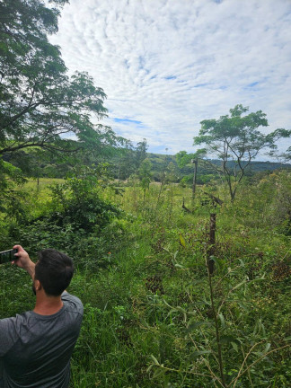 Imagem Chácara à Venda, 2 m² em Arapongas Imagem Chácara à Venda, 2 m² em Arapongas