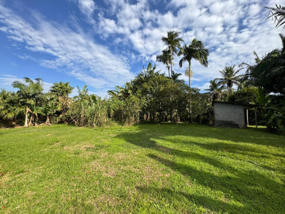 Imagem Imóvel com 3 Quartos à Venda, 1.800 m² em Ana Dias - Peruíbe Imagem Imóvel com 3 Quartos à Venda, 1.800 m² em Ana Dias - Peruíbe