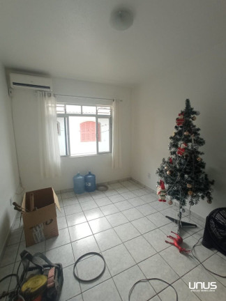Imagem Casa com 2 Quartos à Venda,  em Barreiros - São José