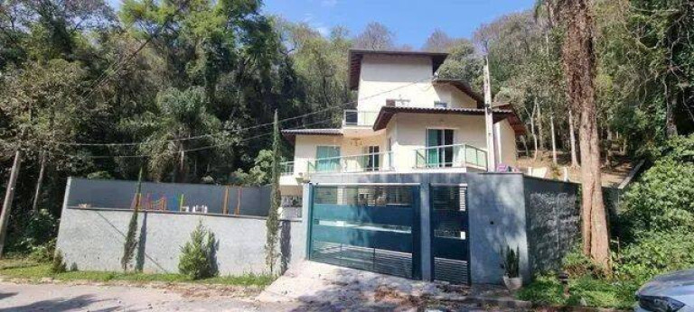 Casa com 4 Quartos à Venda, 417 m² em Mairiporã