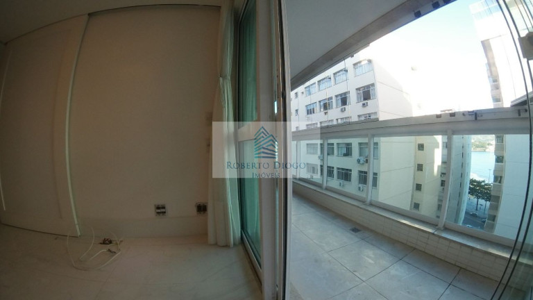 Imagem Imóvel com 4 Quartos à Venda, 158 m² em Icaraí - Niterói Imagem Imóvel com 4 Quartos à Venda, 158 m² em Icaraí - Niterói