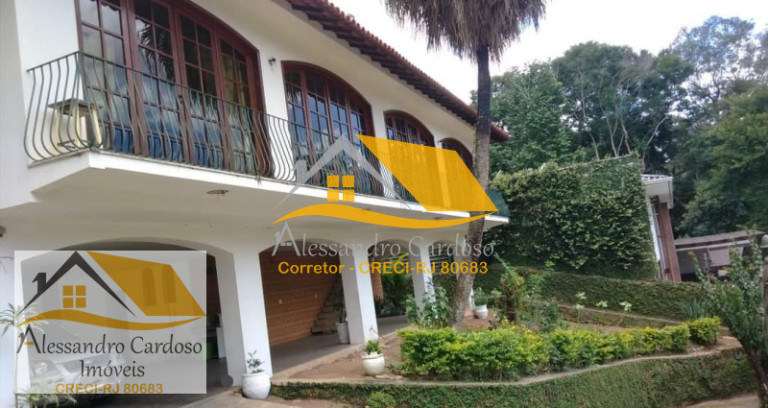 Casa com 3 Quartos à Venda, 250 m² em Parque São Clemente - Nova Friburgo