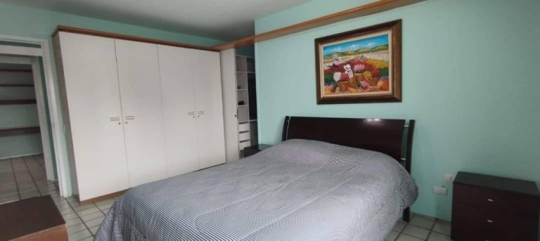 Imagem Apartamento com 5 Quartos à Venda, 215 m² Imagem Apartamento com 5 Quartos à Venda, 215 m²