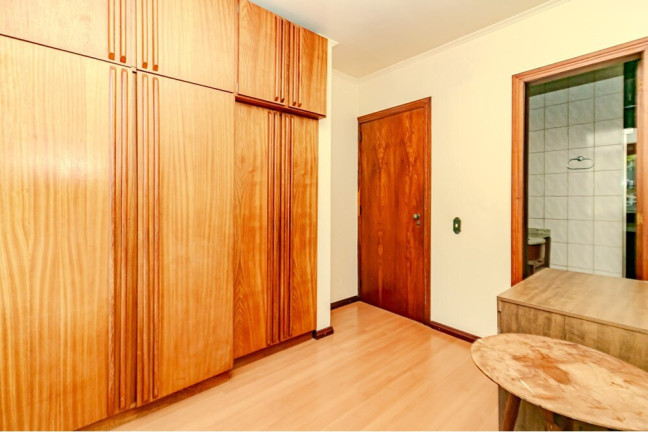 Imagem Casa com 3 Quartos à Venda, 243 m² em Menino Deus - Porto Alegre