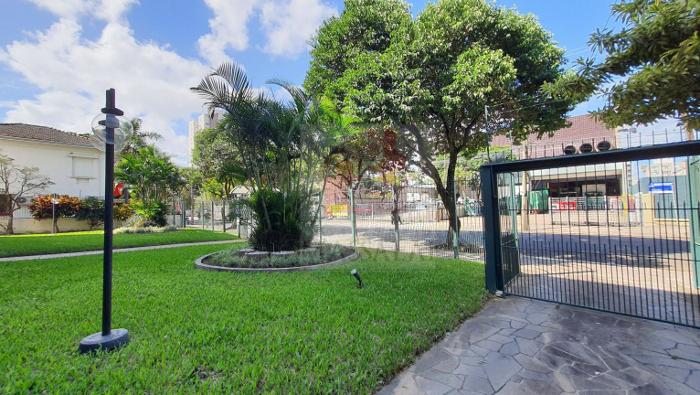 Imagem Apartamento com 3 Quartos à Venda, 180 m² em Menino Deus - Porto Alegre Imagem Apartamento com 3 Quartos à Venda, 180 m² em Menino Deus - Porto Alegre