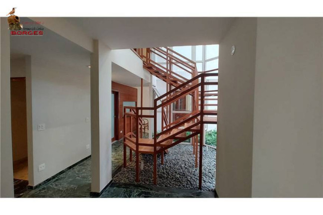Imagem Casa com 3 Quartos para Alugar, 420 m² em Vila Nova Conceição - São Paulo