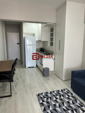 Imagem Apartamento com 1 Quarto à Venda, 40 m² em Centro - Florianópolis