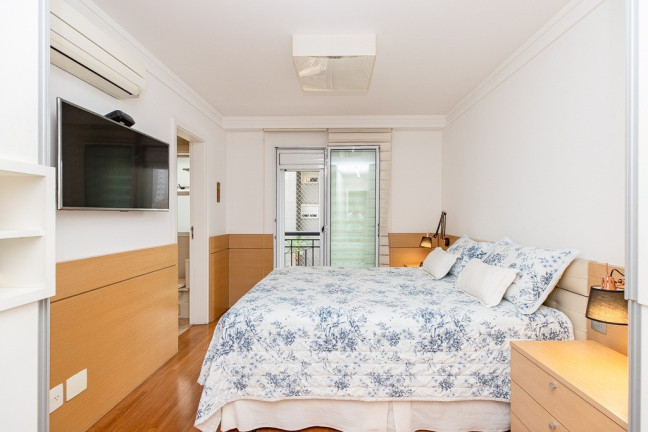 Imagem Apartamento com 3 Quartos à Venda, 137 m² em Moema - São Paulo Imagem Apartamento com 3 Quartos à Venda, 137 m² em Moema - São Paulo