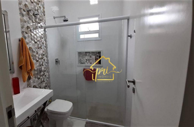 Imagem Casa com 7 Quartos à Venda, 355 m² em Flórida - Praia Grande Imagem Casa com 7 Quartos à Venda, 355 m² em Flórida - Praia Grande