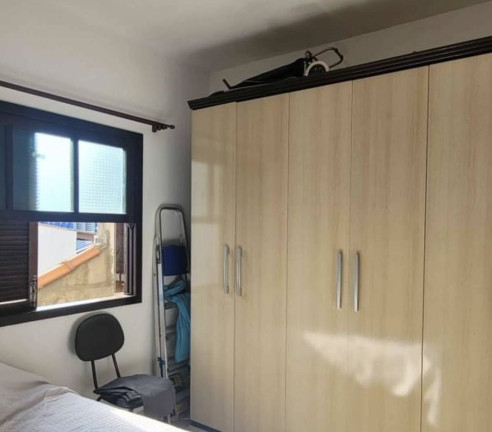 Imagem Casa à Venda, em São Paulo Imagem Casa à Venda, em São Paulo
