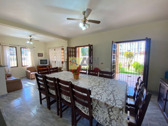 Imagem Sobrado com 5 Quartos à Venda, 250 m² em Maranduba - Ubatuba