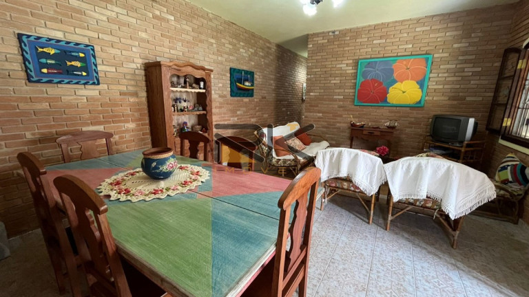 Imagem Casa com 2 Quartos à Venda, 110 m² em Barra Da Lagoa - Ubatuba Imagem Casa com 2 Quartos à Venda, 110 m² em Barra Da Lagoa - Ubatuba
