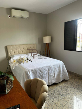 Imagem Casa com 4 Quartos à Venda, 354 m² em Centro - Osasco