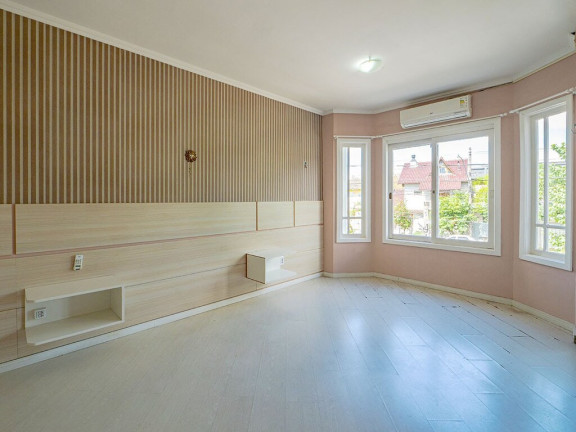 Imagem Casa com 3 Quartos à Venda,  em Sarandi - Porto Alegre