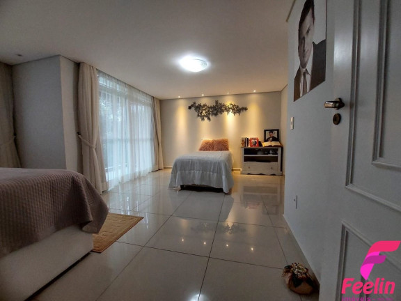 Imagem Casa com 3 Quartos à Venda, 360 m² em Rio Tavares - Florianópolis Imagem Casa com 3 Quartos à Venda, 360 m² em Rio Tavares - Florianópolis