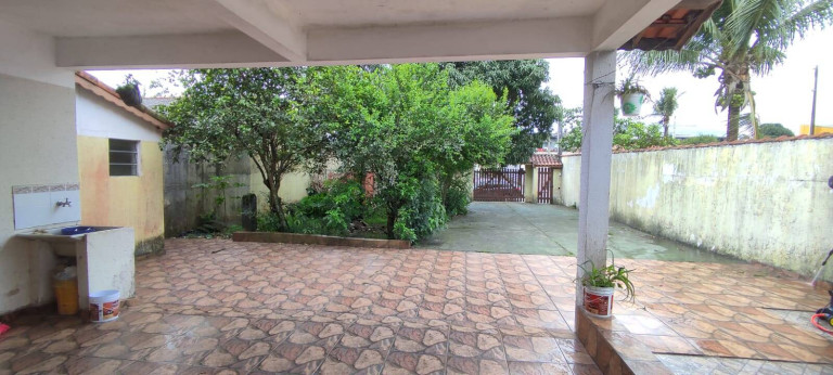 Imagem Casa com 3 Quartos à Venda, 400 m² em Jardim Ribamar - Peruíbe Imagem Casa com 3 Quartos à Venda, 400 m² em Jardim Ribamar - Peruíbe