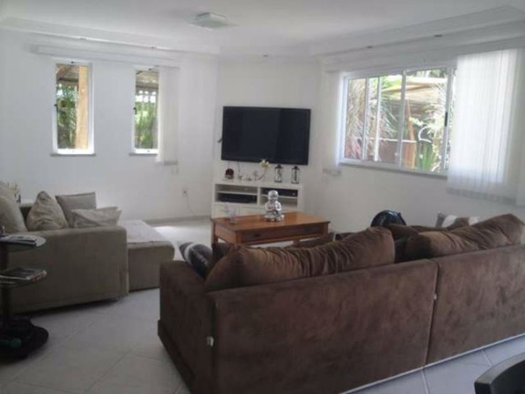 Imagem Casa com 4 Quartos à Venda, 300 m² em Buraquinho - Lauro De Freitas Imagem Casa com 4 Quartos à Venda, 300 m² em Buraquinho - Lauro De Freitas