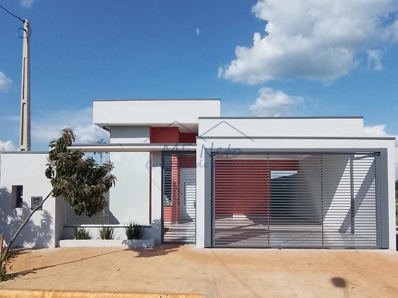 Casa com 3 Quartos à Venda, 250 m² em Jardim São João - Pirassununga