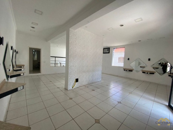 Imóvel à Venda, 484 m² em Jardim Ana Maria - Jundiaí