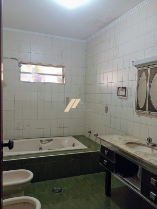 Imagem Casa com 3 Quartos à Venda, 340 m² em Cambuí - Campinas