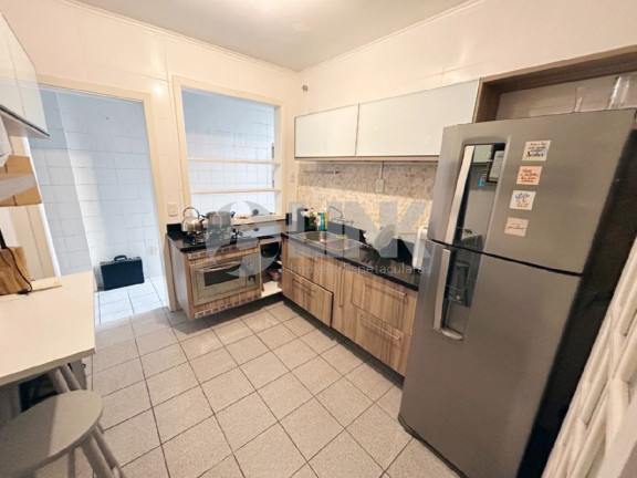 Imagem Casa com 3 Quartos à Venda, 174 m² em Vila Jardim - Porto Alegre Imagem Casa com 3 Quartos à Venda, 174 m² em Vila Jardim - Porto Alegre