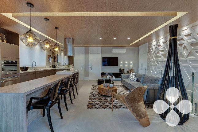 Imóvel com 4 Quartos à Venda, 323 m² em Pompéia - Santos