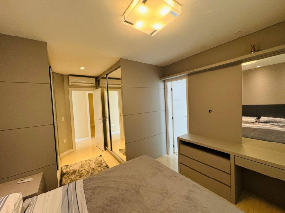Imagem Apartamento com 4 Quartos para Alugar, 140 m² em Centro - Balneário Camboriú Imagem Apartamento com 4 Quartos para Alugar, 140 m² em Centro - Balneário Camboriú