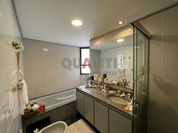 Imagem Apartamento com 3 Quartos à Venda, 220 m² em Itaim Bibi - São Paulo