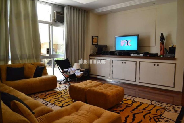 Imagem Casa com 4 Quartos à Venda, 650 m² em Jardim Paulista - São Paulo Imagem Casa com 4 Quartos à Venda, 650 m² em Jardim Paulista - São Paulo