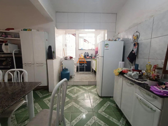 Imagem Casa com 4 Quartos à Venda, 55 m²