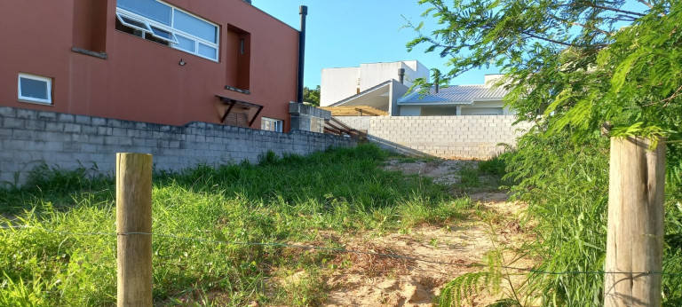 Imagem Terreno à Venda, 250 m² em Ambrósio - Garopaba Imagem Terreno à Venda, 250 m² em Ambrósio - Garopaba