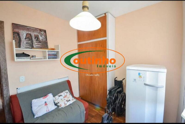 Imagem Apartamento com 4 Quartos à Venda, 167 m² em Tijuca - Rio De Janeiro Imagem Apartamento com 4 Quartos à Venda, 167 m² em Tijuca - Rio De Janeiro