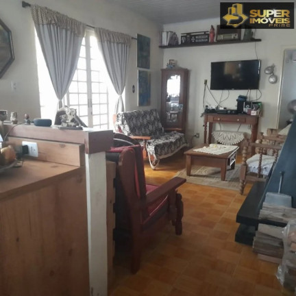 Imagem Casa com 2 Quartos à Venda, 200 m² em Três Vendas - Pelotas Imagem Casa com 2 Quartos à Venda, 200 m² em Três Vendas - Pelotas
