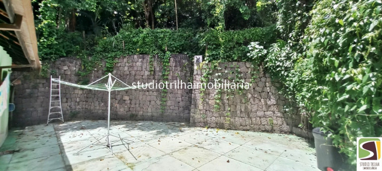 Imagem Casa com 3 Quartos à Venda, em Saco Da Capela - Ilhabela Imagem Casa com 3 Quartos à Venda, em Saco Da Capela - Ilhabela