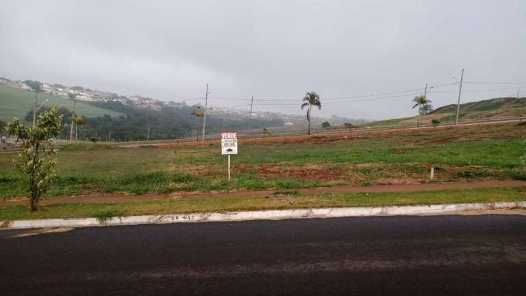 Terreno à Venda, 252 m² em Jardim Santa Alice - Arapongas