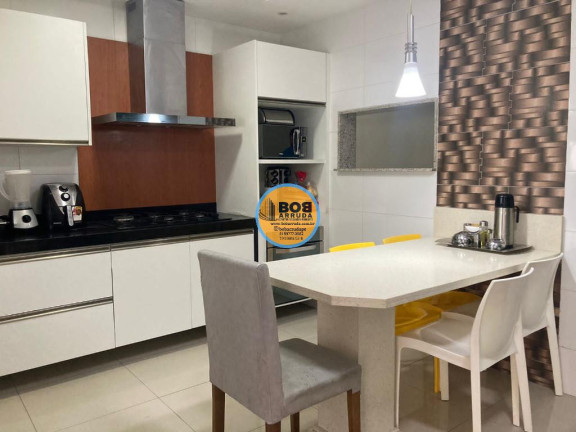 Imagem Casa com 9 Quartos à Venda, 340 m² em Centro - Limoeiro