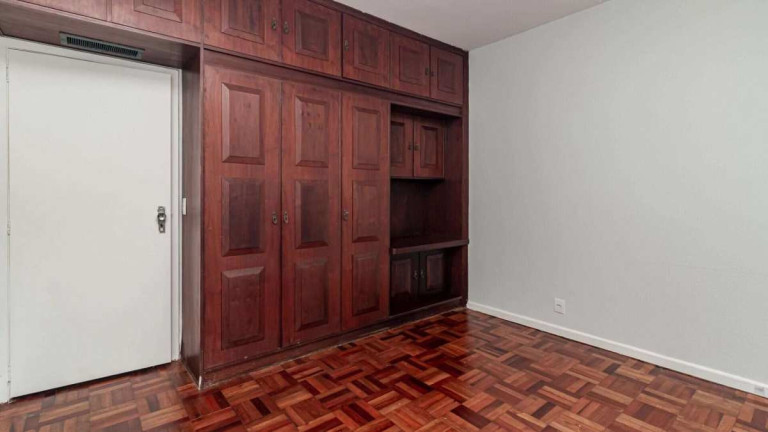 Imagem Apartamento com 2 Quartos à Venda, 79 m² em Centro Histórico - Porto Alegre Imagem Apartamento com 2 Quartos à Venda, 79 m² em Centro Histórico - Porto Alegre